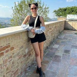 Meet your Posher, Samantha